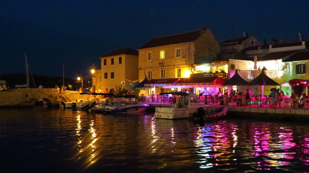 Apartments Grubisin Tribunj (Sibenik-Knin) Exterior foto